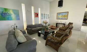 Imagem 5: Casa de condomínio sobrado para venda tem 960 metros quadrados com 5 quartos