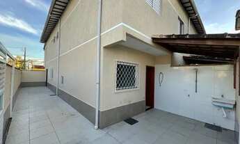 Imagem 2: Sobrado a duas quadras da praia