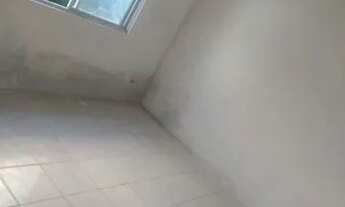 Imagem 5: Alugo casa com 2 qts toda na cerâmica