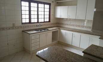 Imagem 2: TÉRREA, 3 DOR / 1 STE, SEGURA - Jardim América - Bauru - SP