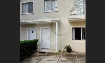 Imagem: Sobrado em condomínio fechado de alto padrão