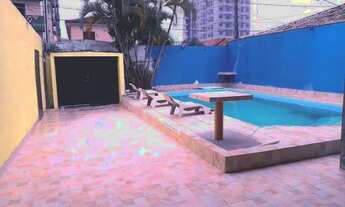 Imagem: Casa com piscina pro final de ano