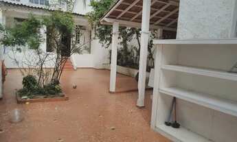 Imagem 5: Sobrado para aluguel possui 214 metros quadrados com 4 quartos em Boqueirão - Santos - SP