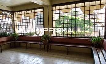 Imagem 3: 2 dormitórios + dependência, sacada e garagem no centro