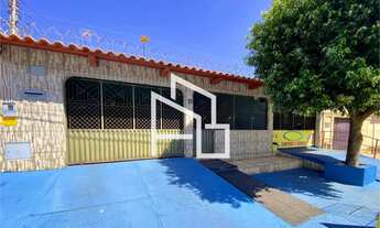 Imagem: Casa para venda com 3 quartos em Parque