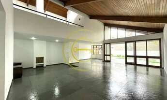 Imagem: ALPHAVILLE - CASA COM QUINTAL LOCAÇÃO