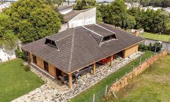 Imagem: Vende ampla casa com terreno de 600 m2 em