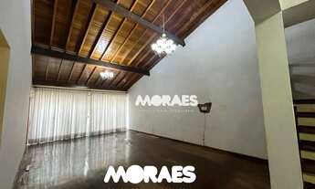 Imagem 2: Casa com 3 quartos, 1 suíte, 484 m² - venda por R$ 980.000 ou aluguel por R$ 4.900/mês - P