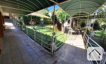 Imagem: Varias casas com 26 dorm, 8 suites