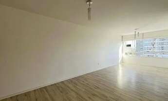 Imagem 4: Apartamento Semimobiliado com 03 dormitórios no bairro Madureira