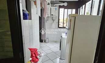 Imagem 7: Imóvel para aluguel possui 360 metros quadrados com 3 quartos em Centro - Florianópolis