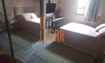 Imagem 5: Um Lugar Imóveis Aluga: Casa de 160m² em terreno de 244m² na Passagem Alacid Nunes, Castan