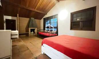 Imagem 7: Casa com 4 dormitórios sendo 1 suíte na Praia Vermelha do Sul em Ubatuba