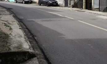 Imagem 2: Casa vendo troco aceito ofertas são 3 casas uma encima da outra ZAP