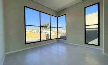 Imagem 7: Casa de condomínio para venda possui 235 metros quadrados com 3 quartos