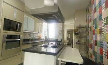 Imagem: PONTA NEGRA, MAISON BEETHOVEN 100 MOBILADO