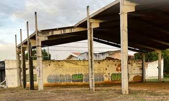 Imagem 2: Terreno a venda ele possui 3.341 m²