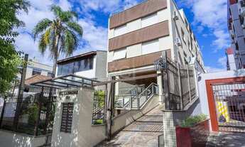 Imagem 3: Apartamento de 03 dormitórios no bairro Santo Antonio em Porto Alegre