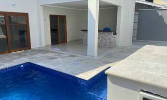 Imagem 4: Casa térrea com mezanino no Taubaté Village, com 4 suites, em condomínio fechado, Jardim d