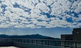 Imagem: Cobertura duplex para venda possui 531 m²