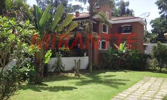 Imagem 2: Sobrado para venda possui 600 m² com 4 quartos sendo 2 suítes na Serra Da Cantareira - SP