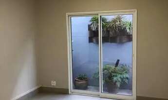 Imagem 7: Sobrado para aluguel e venda tem 593 metros quadrados com 9 quartos