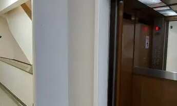 Imagem 2: Conjunto de 2 salas, centro, banheiro, ótima localização e preço. Oportunidade rara