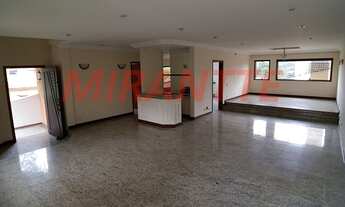 Imagem 5: Sobrado para venda possui 4 quartos sendo 3 suítes