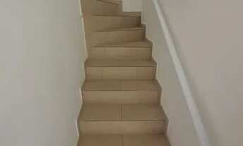 Imagem 2: Sobreposta Alta com 2 Dormitórios em Condomínio no Samambaia, Repasse de Financiamento