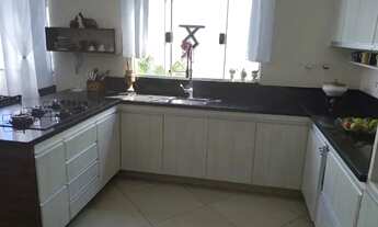 Imagem 5: Linda casa com vista maravilhosa para montanhas