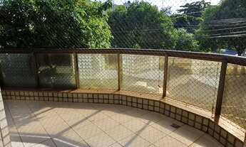 Imagem 5: Sala dois quartos sendo 1 suíte, varanda e armário no quarto suíte