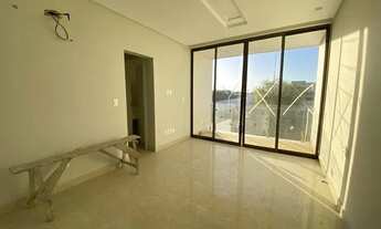 Imagem 2: Casa de condomínio sobrado para venda possui 391 metros quadrados com 4 quartos