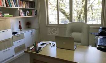 Imagem 7: Casa para Venda - 330m², 4 dormitórios, sendo 1 suites, 4 vagas - Petrópolis