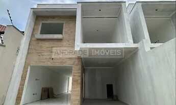 Imagem: Sobrado de Alto Padrão no bairro Ressacada