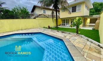 Imagem: Linda Casa com Piscina a Venda no Centro