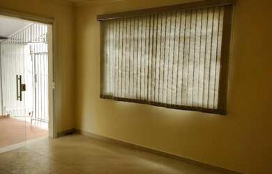 Imagem 2: Casa com 3 dormitórios para alugar, 180 m² por R$ 2.675,00/mês - Mercês - Curitiba/PR