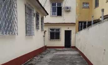 Imagem 2: Casa próxima a Praça Patriarca em Madureira