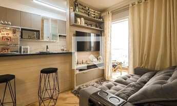 Imagem 2: Apartamento à Venda - Vila Galvão, 2 Quartos, 55 m2