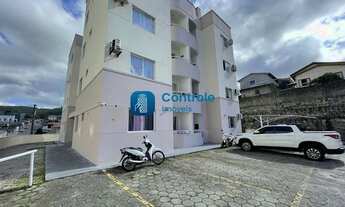 Imagem 4: CH-Apartamento com 2 dormitórios, sacada e vaga no Bairro jardim Janaína/Biguaçu