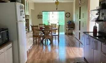 Imagem 5: OPORTUNIDADE Casa Cidade de Chácara,2000m2,casa 6 quartos,1suite,2 salas, piscina,área go