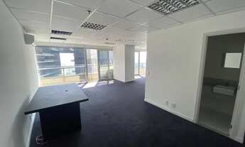 Imagem 5: Sala com layout pronto para ocupação