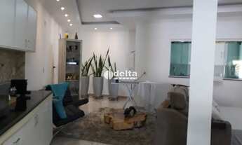 Imagem 3: Casa residencial disponível para locação e venda no bairro Jardim Patrícia em Uberlândia-M