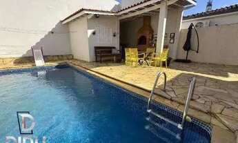 Imagem 3: Casa à venda em Bragança Paulista, Jardim Europa com piscina e churrasqueira, com 3 quarto