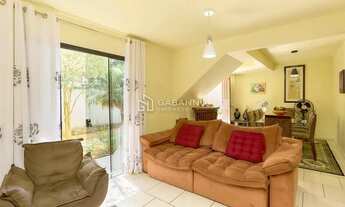 Imagem 7: Sobrado com amplo terreno no bairro Xaxim, próximo a escola Senhora de Fátima e Unidade de