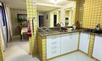 Imagem: Casa grande e segura à 900m da Praia do