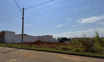 Imagem 7: Terreno Residencial de 300 m² no Cerejeiras Localização em crescimento, Água e Luz Dispon