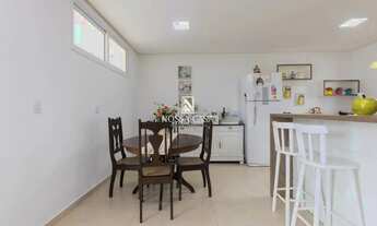 Imagem 7: Casa com 3 dormitórios com amplo pátio e piscina