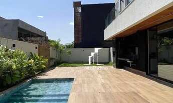 Imagem: Casa com 4 dormitórios à venda no Alphaville