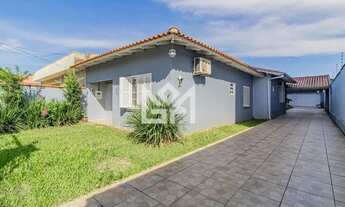 Imagem: Casa Alto Padrão com Piscina e Suíte com