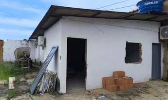 Imagem: Quitinete com dois quartos no centro de